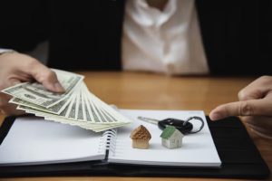 how do realtors get paid for rentals