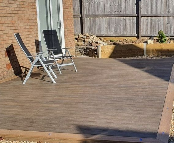 The Benefits of Adding a Decked Area to Your Garden